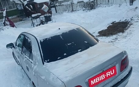 Mitsubishi Carisma I, 2001 год, 120 000 рублей, 1 фотография