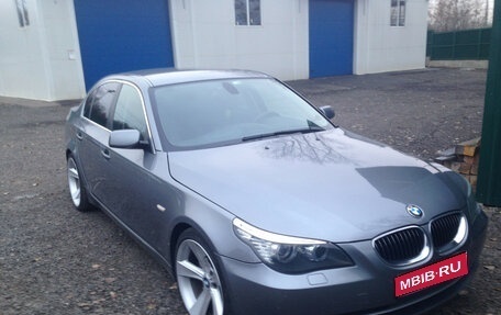 BMW 5 серия, 2008 год, 900 000 рублей, 1 фотография