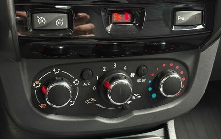 Renault Duster I рестайлинг, 2015 год, 1 399 000 рублей, 14 фотография