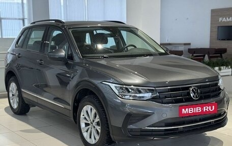 Volkswagen Tiguan II, 2021 год, 2 850 000 рублей, 3 фотография