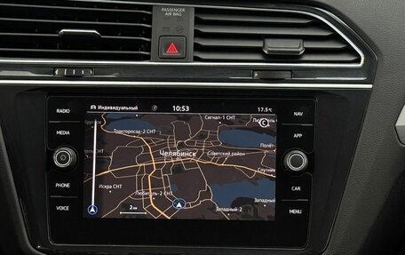 Volkswagen Tiguan II, 2021 год, 2 850 000 рублей, 18 фотография