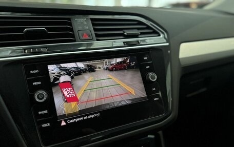 Volkswagen Tiguan II, 2021 год, 2 850 000 рублей, 19 фотография