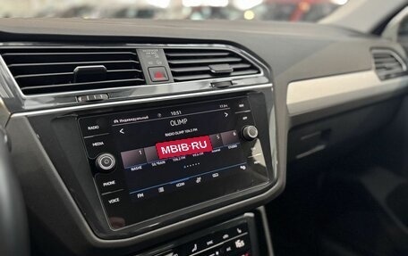 Volkswagen Tiguan II, 2021 год, 2 850 000 рублей, 20 фотография