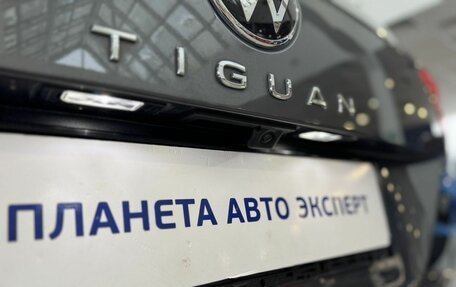 Volkswagen Tiguan II, 2021 год, 2 850 000 рублей, 29 фотография