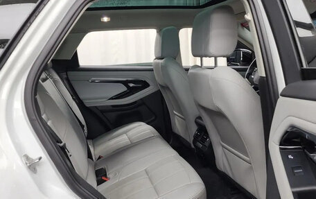 Land Rover Range Rover Evoque II, 2020 год, 2 460 000 рублей, 10 фотография