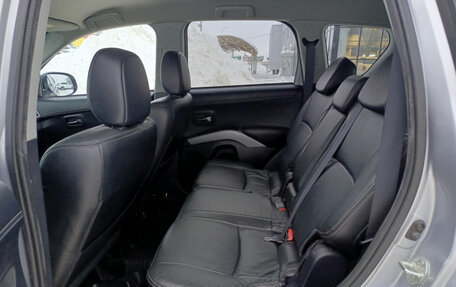 Mitsubishi Outlander III рестайлинг 3, 2012 год, 1 350 000 рублей, 15 фотография