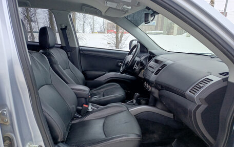 Mitsubishi Outlander III рестайлинг 3, 2012 год, 1 350 000 рублей, 13 фотография