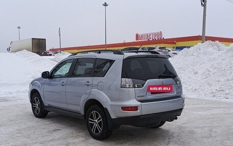 Mitsubishi Outlander III рестайлинг 3, 2012 год, 1 350 000 рублей, 8 фотография