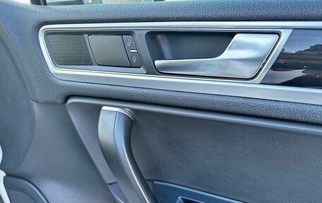 Volkswagen Touareg III, 2015 год, 2 700 000 рублей, 20 фотография