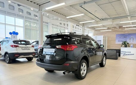 Toyota RAV4, 2013 год, 1 899 999 рублей, 6 фотография