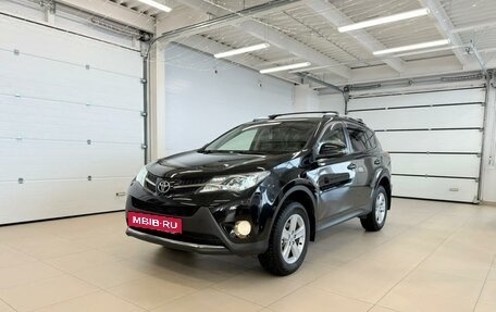 Toyota RAV4, 2013 год, 1 899 999 рублей, 2 фотография