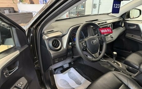Toyota RAV4, 2013 год, 1 899 999 рублей, 10 фотография