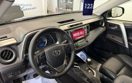 Toyota RAV4, 2013 год, 1 899 999 рублей, 11 фотография