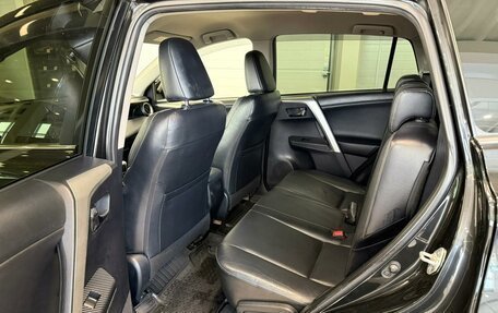 Toyota RAV4, 2013 год, 1 899 999 рублей, 17 фотография