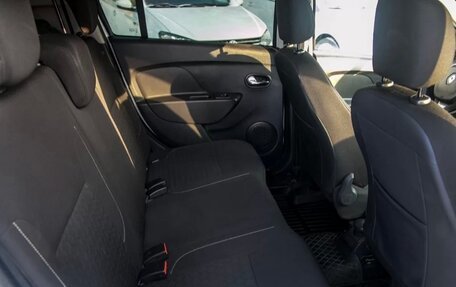 Renault Logan II, 2014 год, 760 000 рублей, 25 фотография