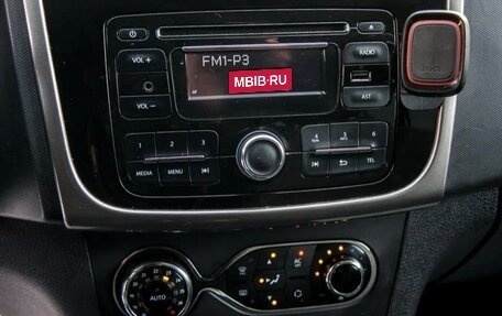 Renault Logan II, 2014 год, 760 000 рублей, 21 фотография