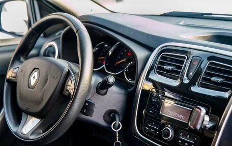 Renault Logan II, 2014 год, 760 000 рублей, 28 фотография