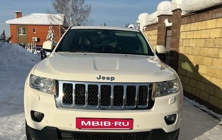 Jeep Grand Cherokee, 2012 год, 1 950 000 рублей, 12 фотография