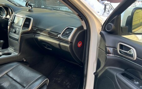 Jeep Grand Cherokee, 2012 год, 1 950 000 рублей, 26 фотография