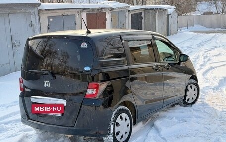 Honda Freed I, 2013 год, 950 000 рублей, 8 фотография