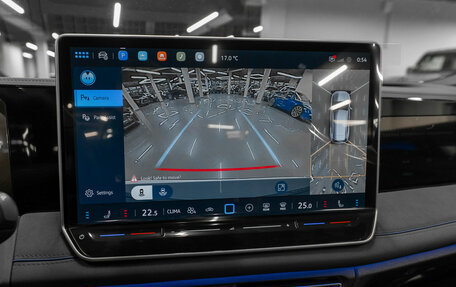 Volkswagen Tiguan, 2025 год, 5 015 000 рублей, 19 фотография