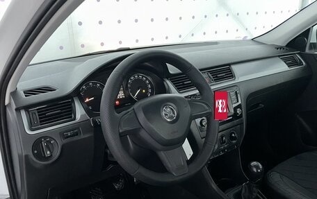 Skoda Rapid I, 2015 год, 955 000 рублей, 15 фотография
