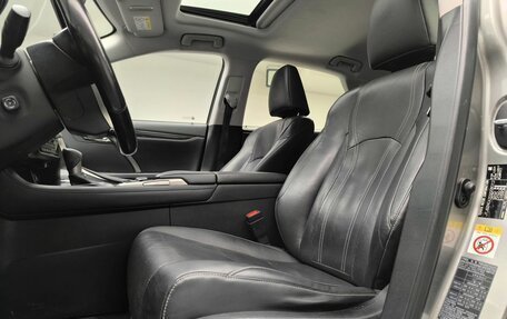 Lexus RX IV рестайлинг, 2016 год, 3 600 000 рублей, 17 фотография