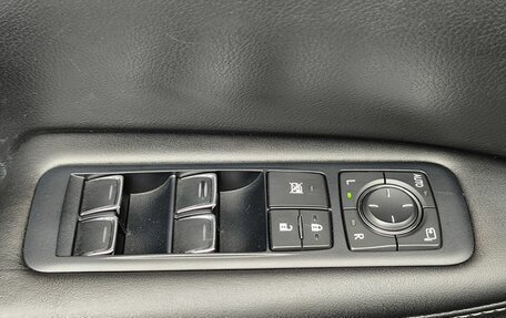 Lexus RX IV рестайлинг, 2016 год, 3 600 000 рублей, 20 фотография