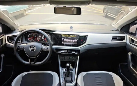 Volkswagen Polo, 2021 год, 996 000 рублей, 9 фотография