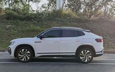 Volkswagen Touran III, 2020 год, 2 500 000 рублей, 1 фотография