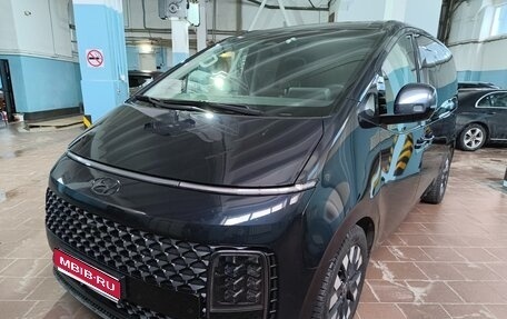 Hyundai Staria, 2022 год, 7 500 000 рублей, 1 фотография