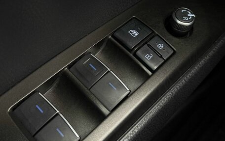 Toyota Camry, 2021 год, 3 000 000 рублей, 14 фотография