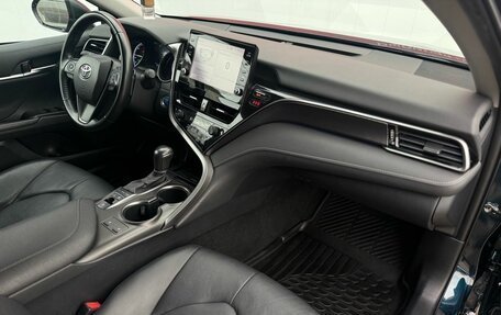 Toyota Camry, 2021 год, 3 000 000 рублей, 17 фотография