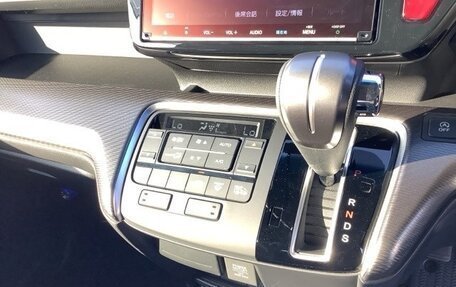 Honda Stepwgn IV, 2020 год, 1 834 000 рублей, 14 фотография