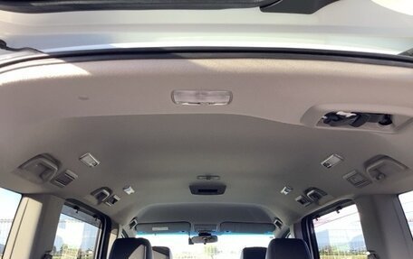 Honda Stepwgn IV, 2020 год, 1 834 000 рублей, 17 фотография