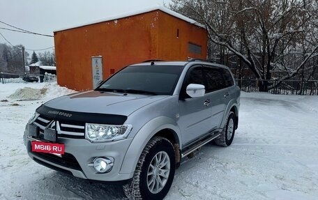 Mitsubishi Pajero Sport II рестайлинг, 2014 год, 1 950 000 рублей, 3 фотография