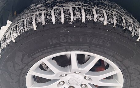 Mitsubishi Pajero Sport II рестайлинг, 2014 год, 1 950 000 рублей, 22 фотография