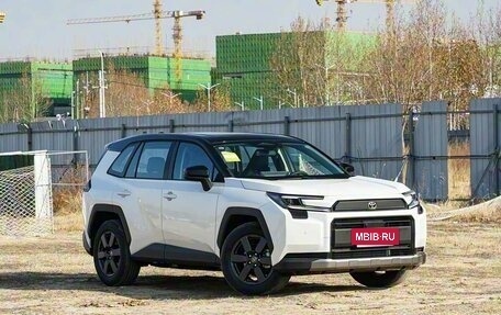 Toyota RAV4, 2025 год, 4 800 000 рублей, 3 фотография