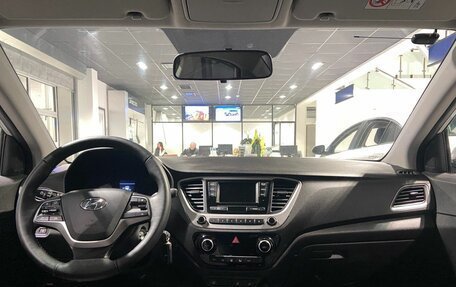 Hyundai Solaris II рестайлинг, 2017 год, 1 380 000 рублей, 11 фотография