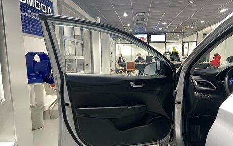 Hyundai Solaris II рестайлинг, 2017 год, 1 380 000 рублей, 25 фотография