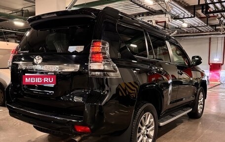 Toyota Land Cruiser Prado 150 рестайлинг 2, 2017 год, 4 250 000 рублей, 4 фотография