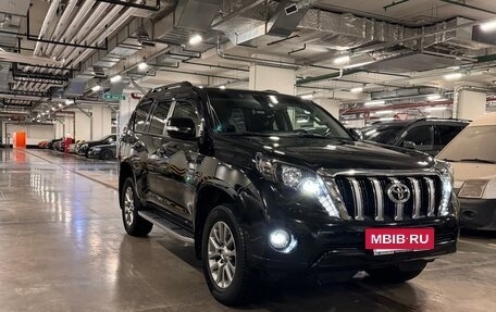 Toyota Land Cruiser Prado 150 рестайлинг 2, 2017 год, 4 250 000 рублей, 2 фотография