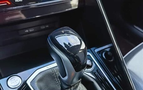 Volkswagen Touran III, 2020 год, 2 500 000 рублей, 7 фотография