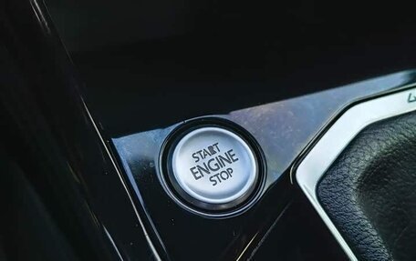 Volkswagen Touran III, 2020 год, 2 500 000 рублей, 14 фотография