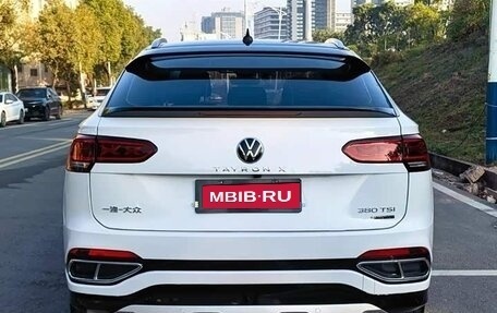 Volkswagen Touran III, 2020 год, 2 500 000 рублей, 8 фотография