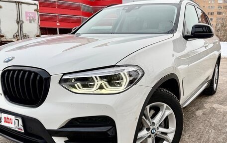 BMW X3, 2018 год, 3 590 000 рублей, 2 фотография