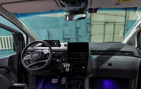 Hyundai Staria, 2022 год, 7 500 000 рублей, 6 фотография