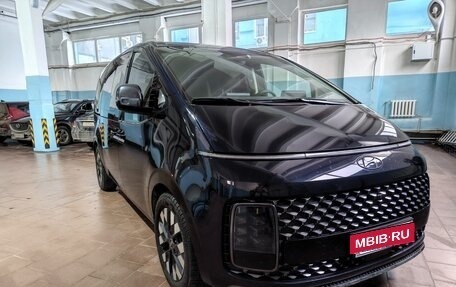 Hyundai Staria, 2022 год, 7 500 000 рублей, 3 фотография