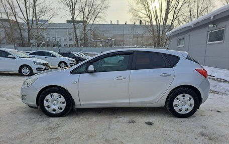 Opel Astra J, 2011 год, 635 000 рублей, 10 фотография