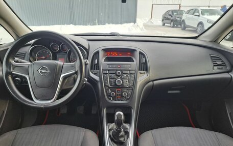 Opel Astra J, 2011 год, 635 000 рублей, 17 фотография